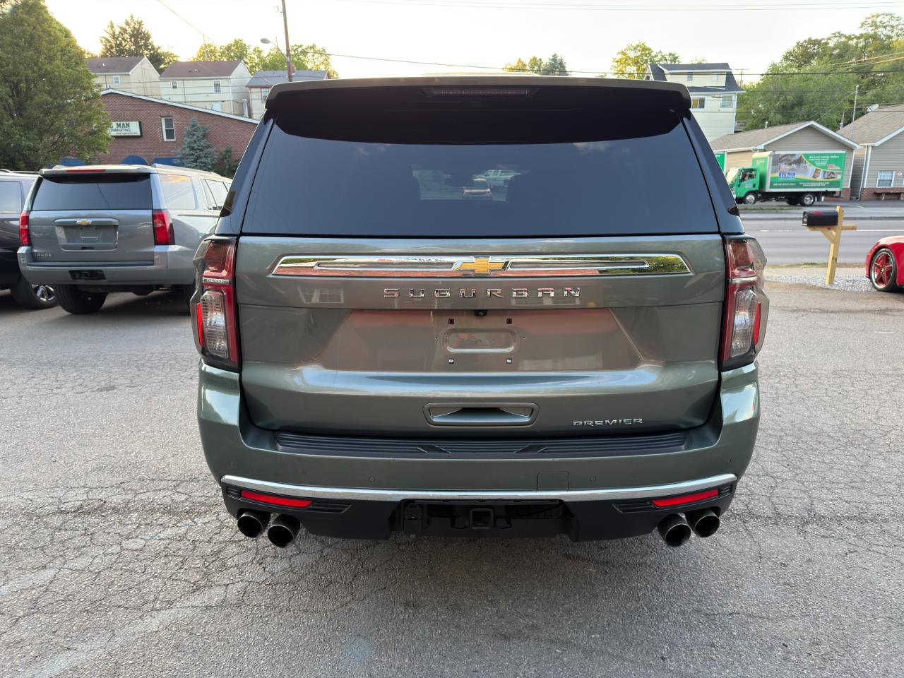 Chevrolet Suburban 2WD 4dr Premier 2023