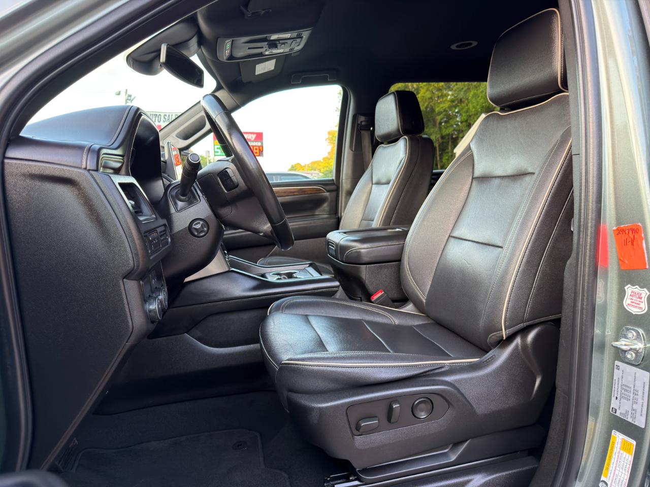 Chevrolet Suburban 2WD 4dr Premier 2023