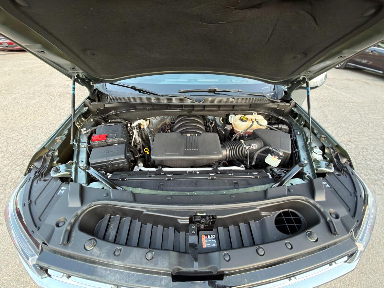 Chevrolet Suburban 2WD 4dr Premier 2023