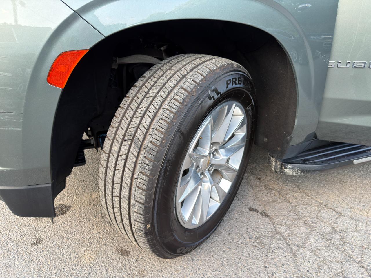 Chevrolet Suburban 2WD 4dr Premier 2023