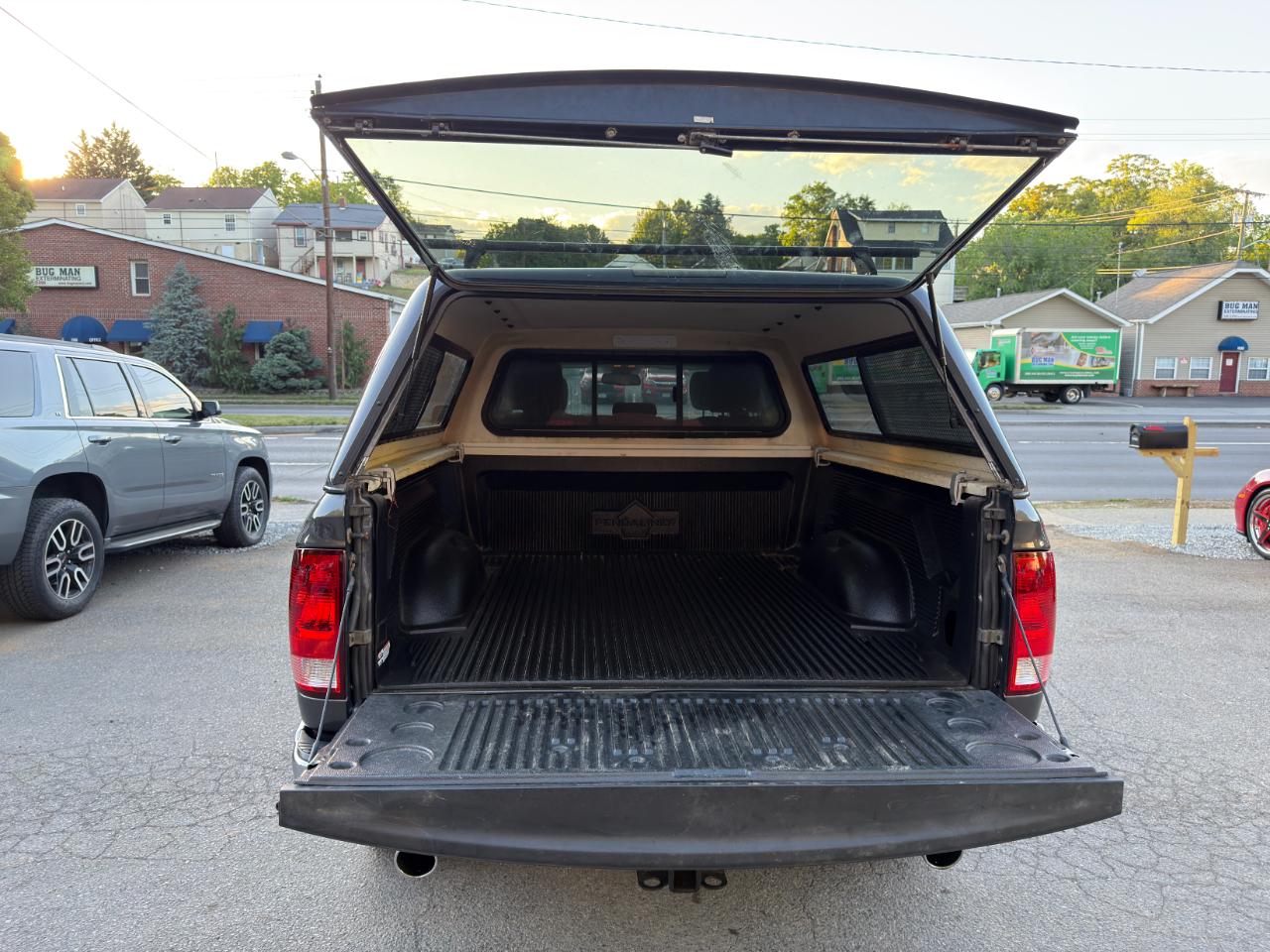 RAM 1500 4WD Quad Cab 140.5" Big Horn 2015