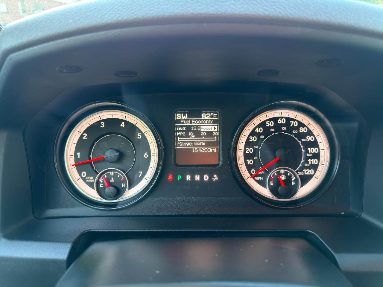 RAM 1500 4WD Quad Cab 140.5" Big Horn 2015