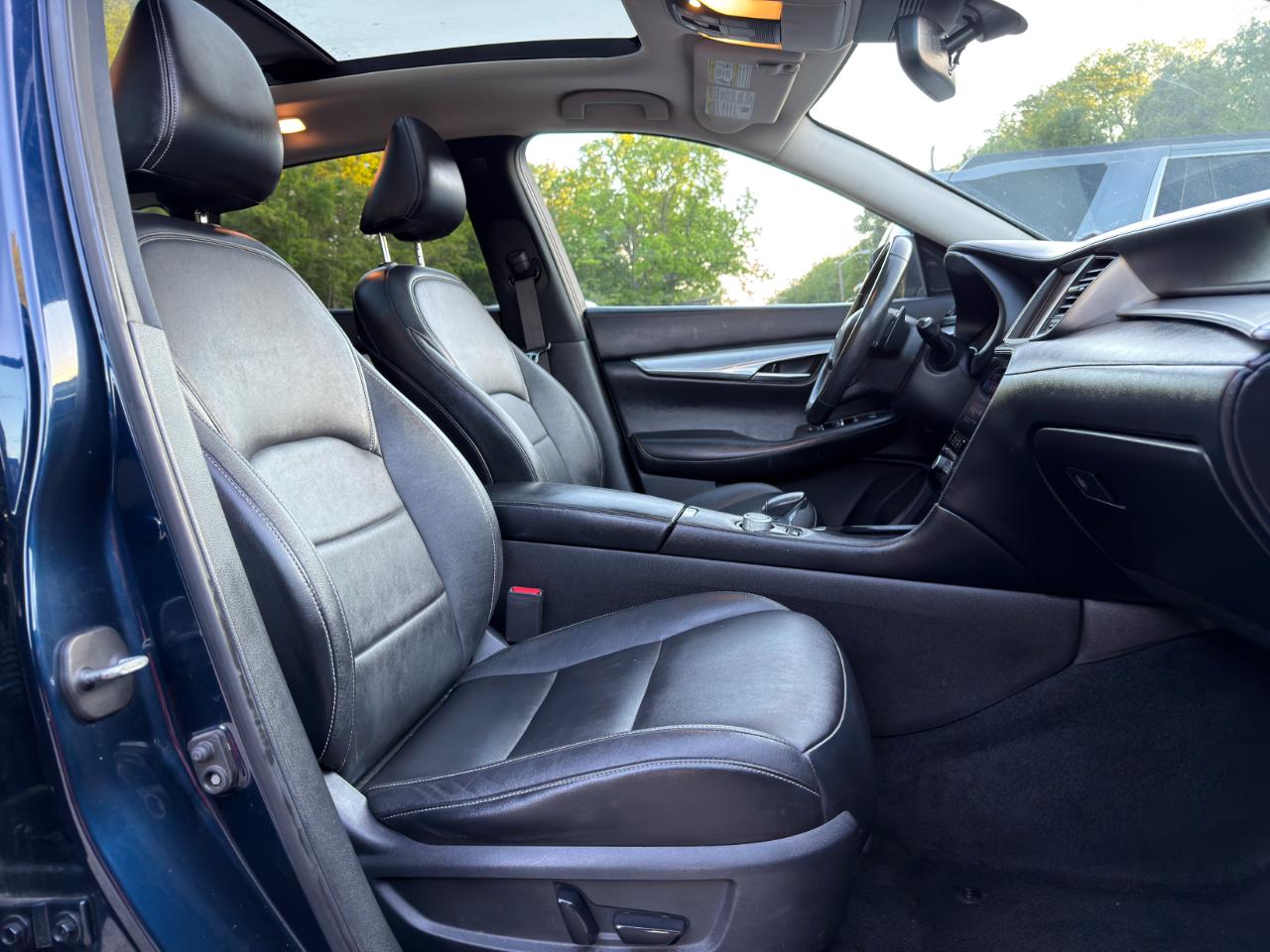 Infiniti QX50 LUXE AWD 2019