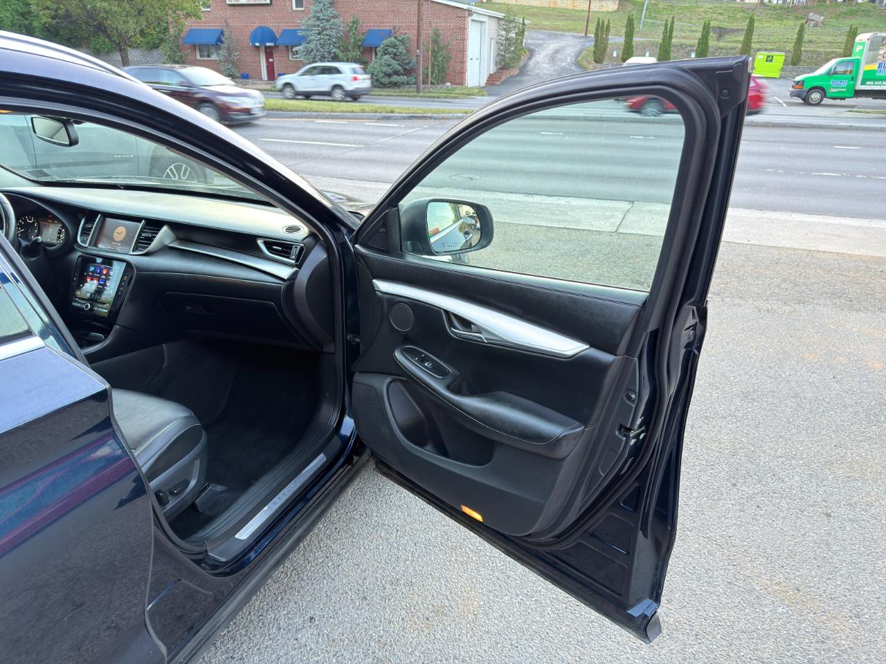 Infiniti QX50 LUXE AWD 2019