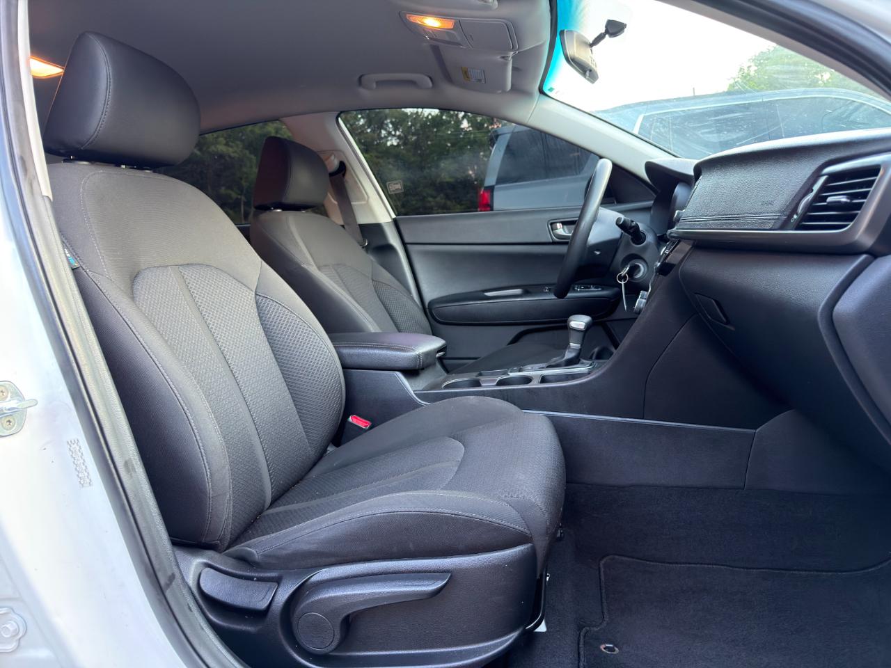 Kia Optima 4dr Sdn LX 2016