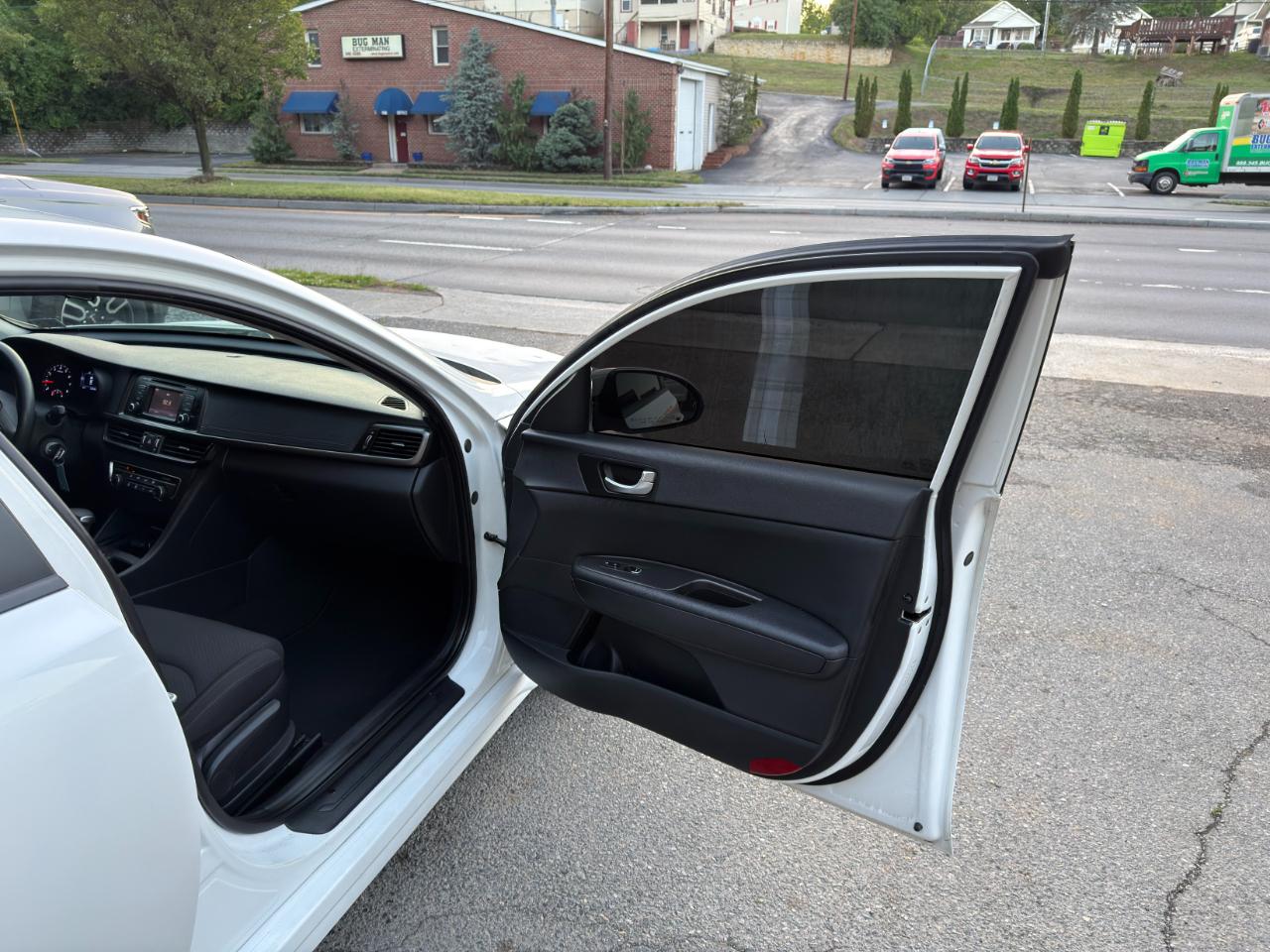 Kia Optima 4dr Sdn LX 2016