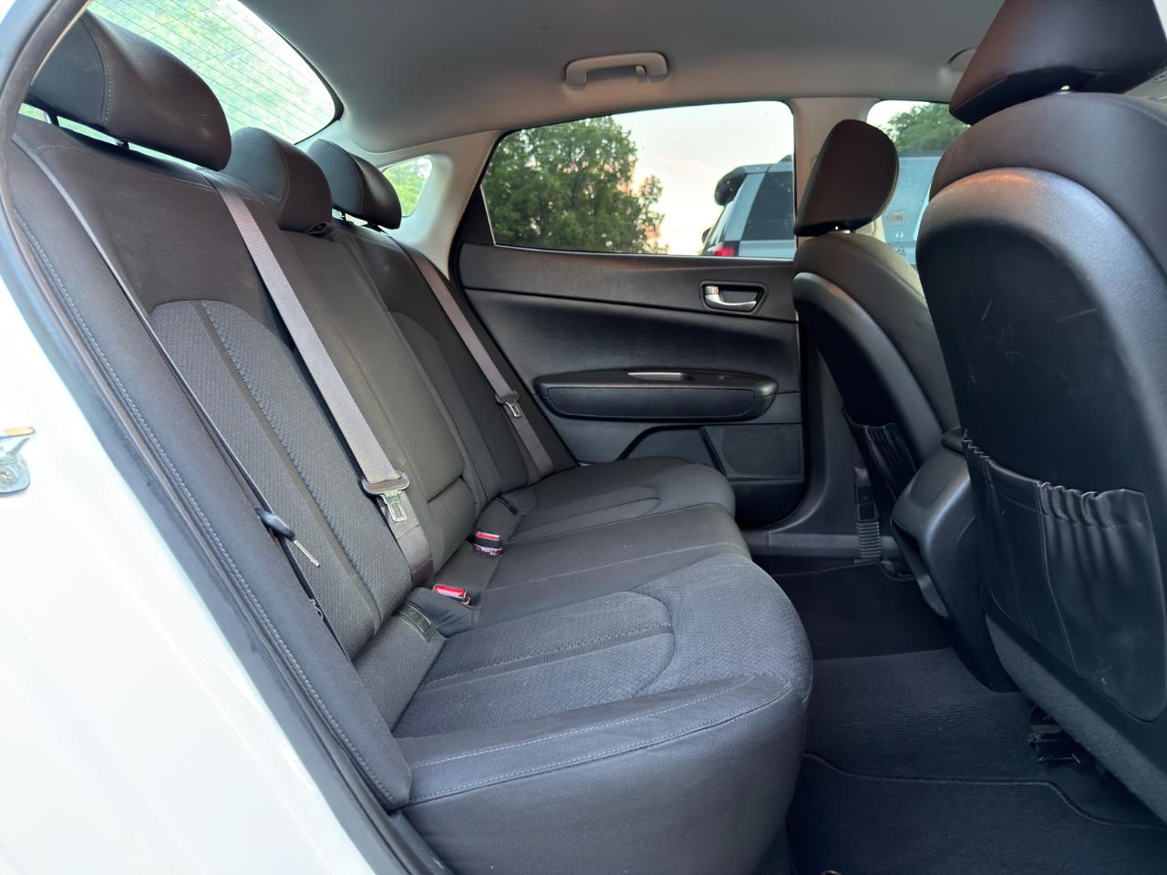 Kia Optima 4dr Sdn LX 2016