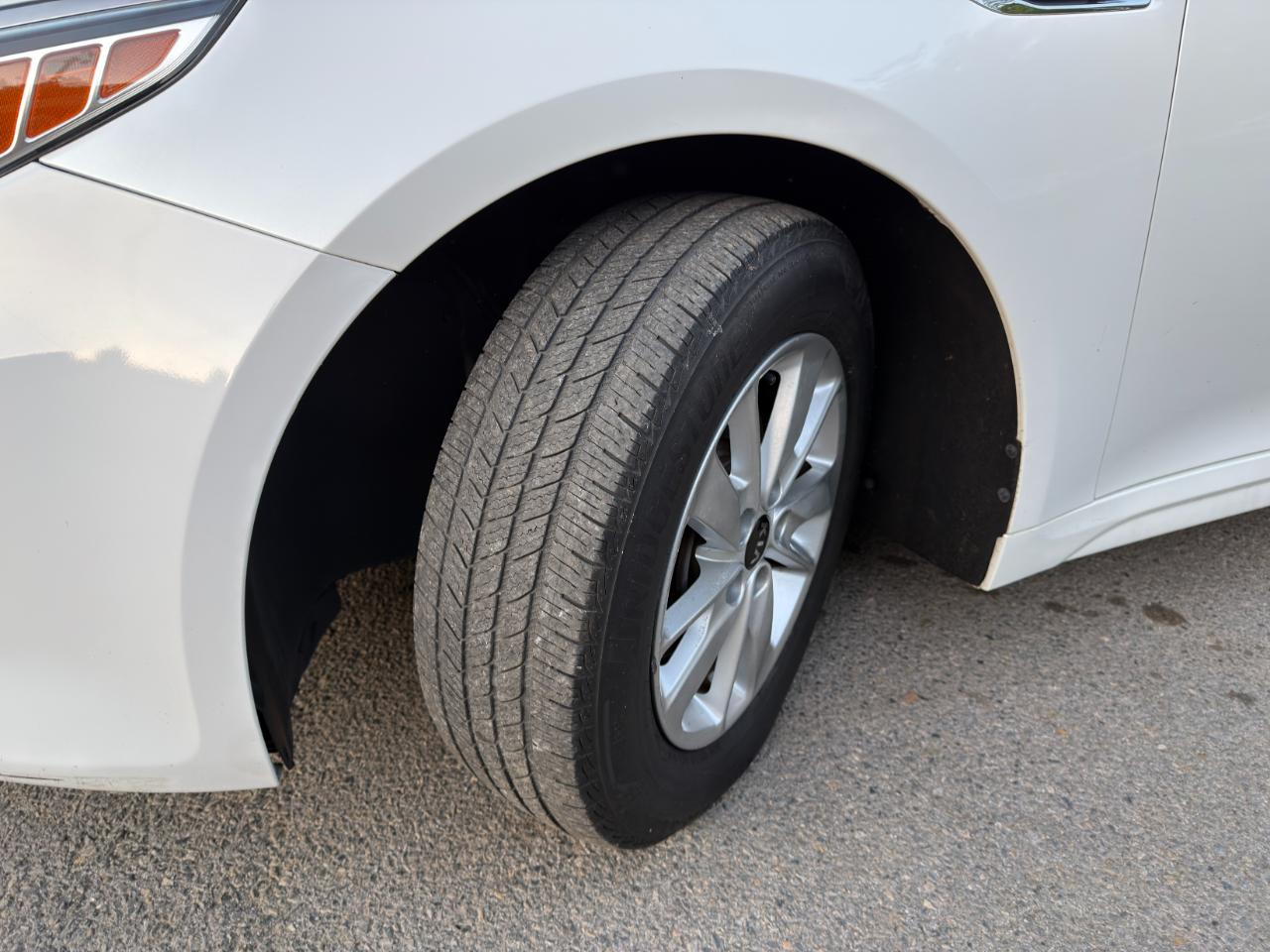 Kia Optima 4dr Sdn LX 2016