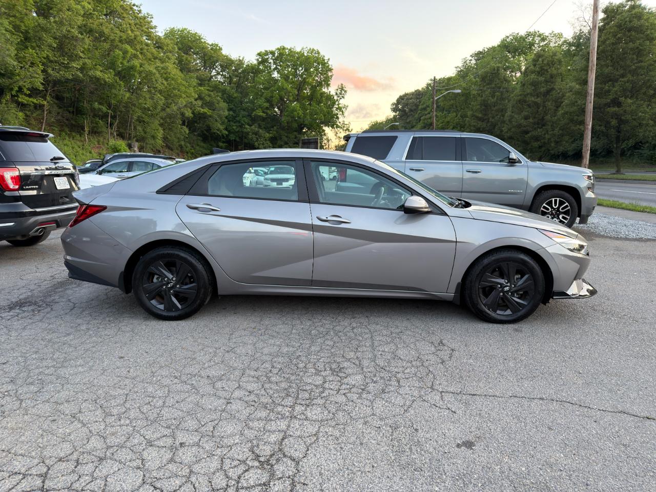 Hyundai Elantra SEL IVT 2021