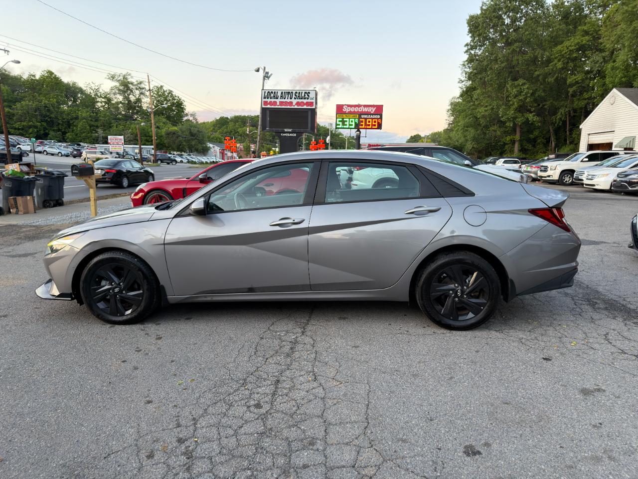 Hyundai Elantra SEL IVT 2021