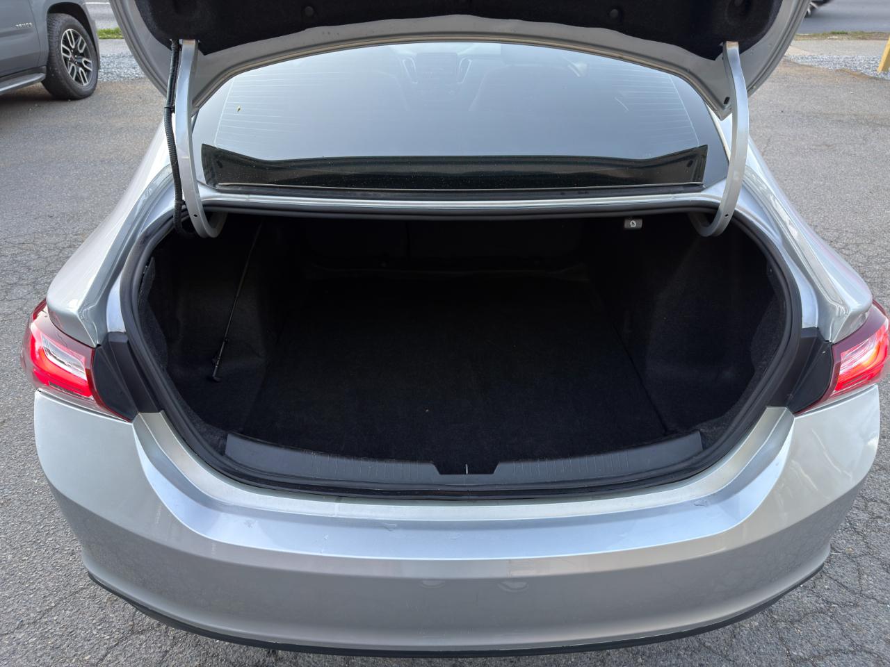 Chevrolet Malibu 4dr Sdn LT 2021