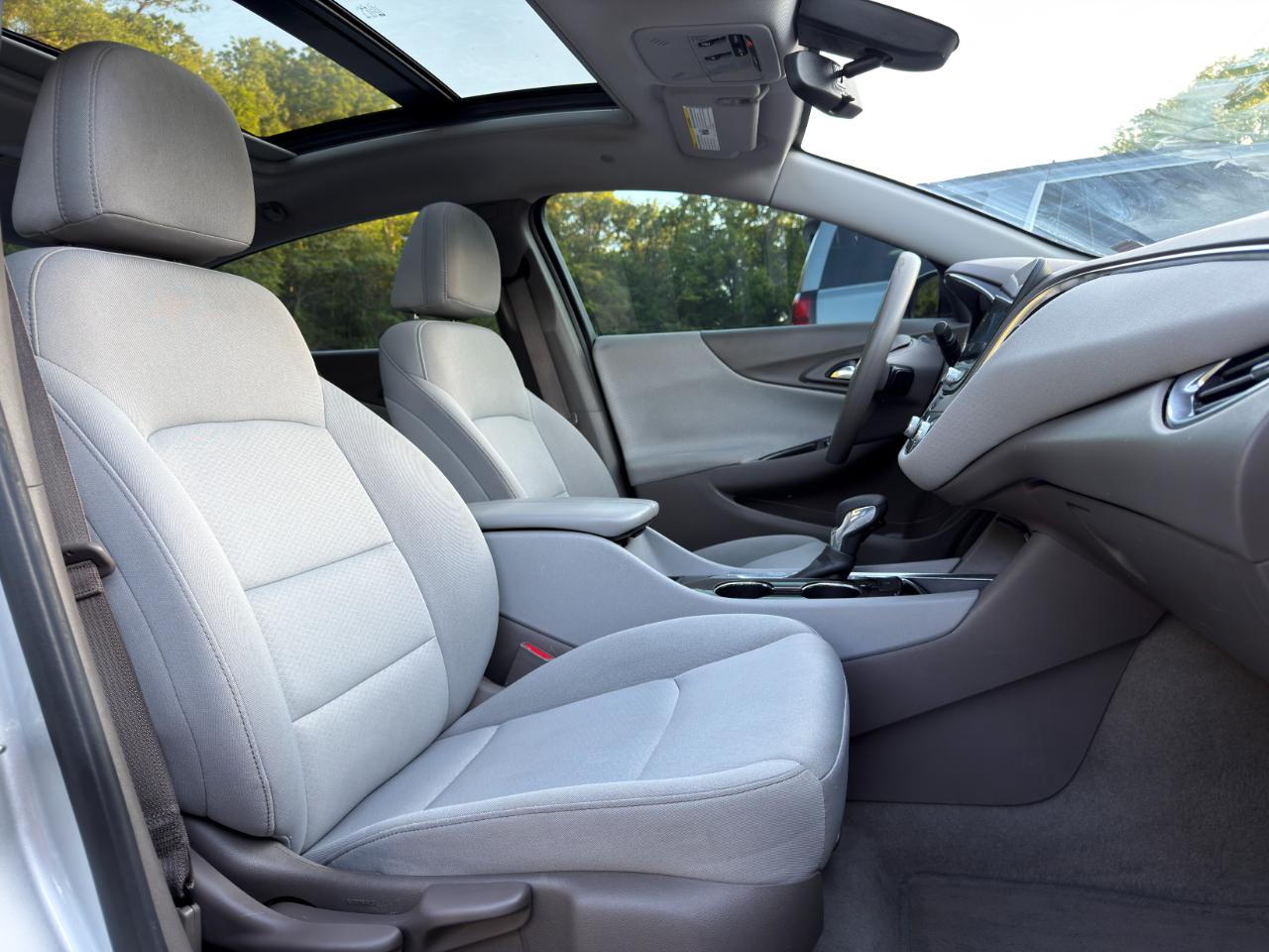 Chevrolet Malibu 4dr Sdn LT 2021