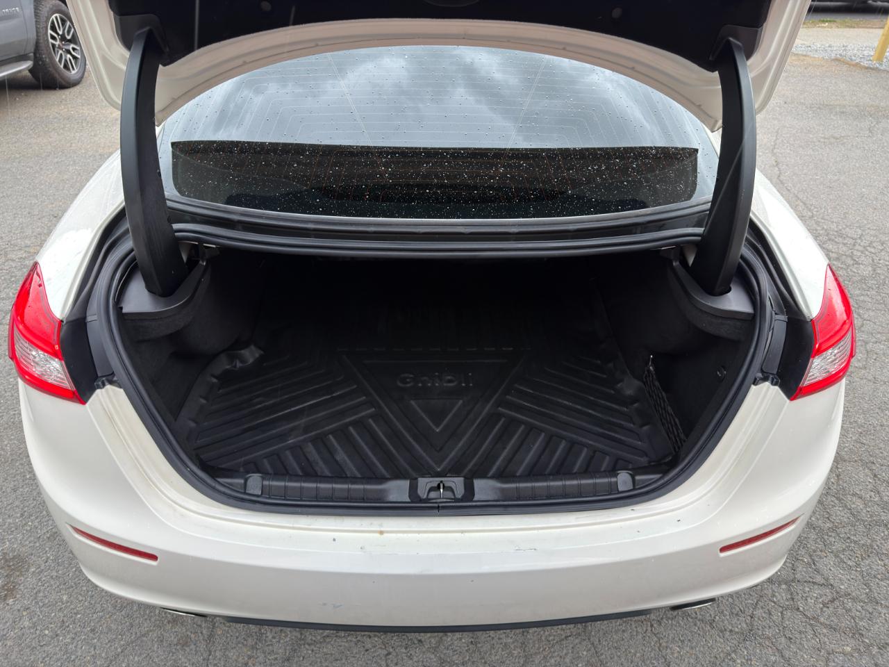 Maserati Ghibli 4dr Sdn 2016