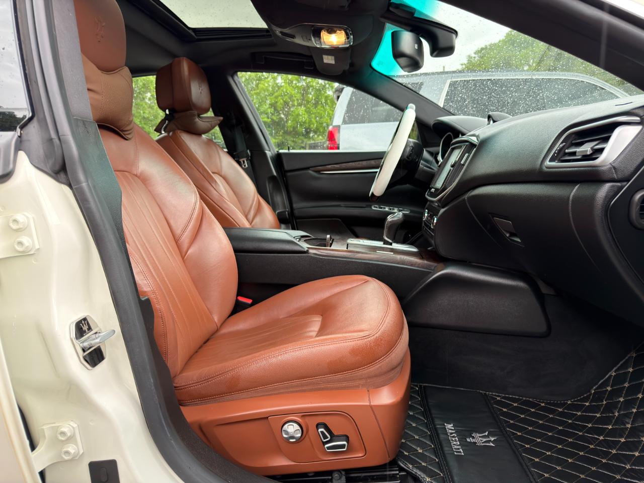 Maserati Ghibli 4dr Sdn 2016