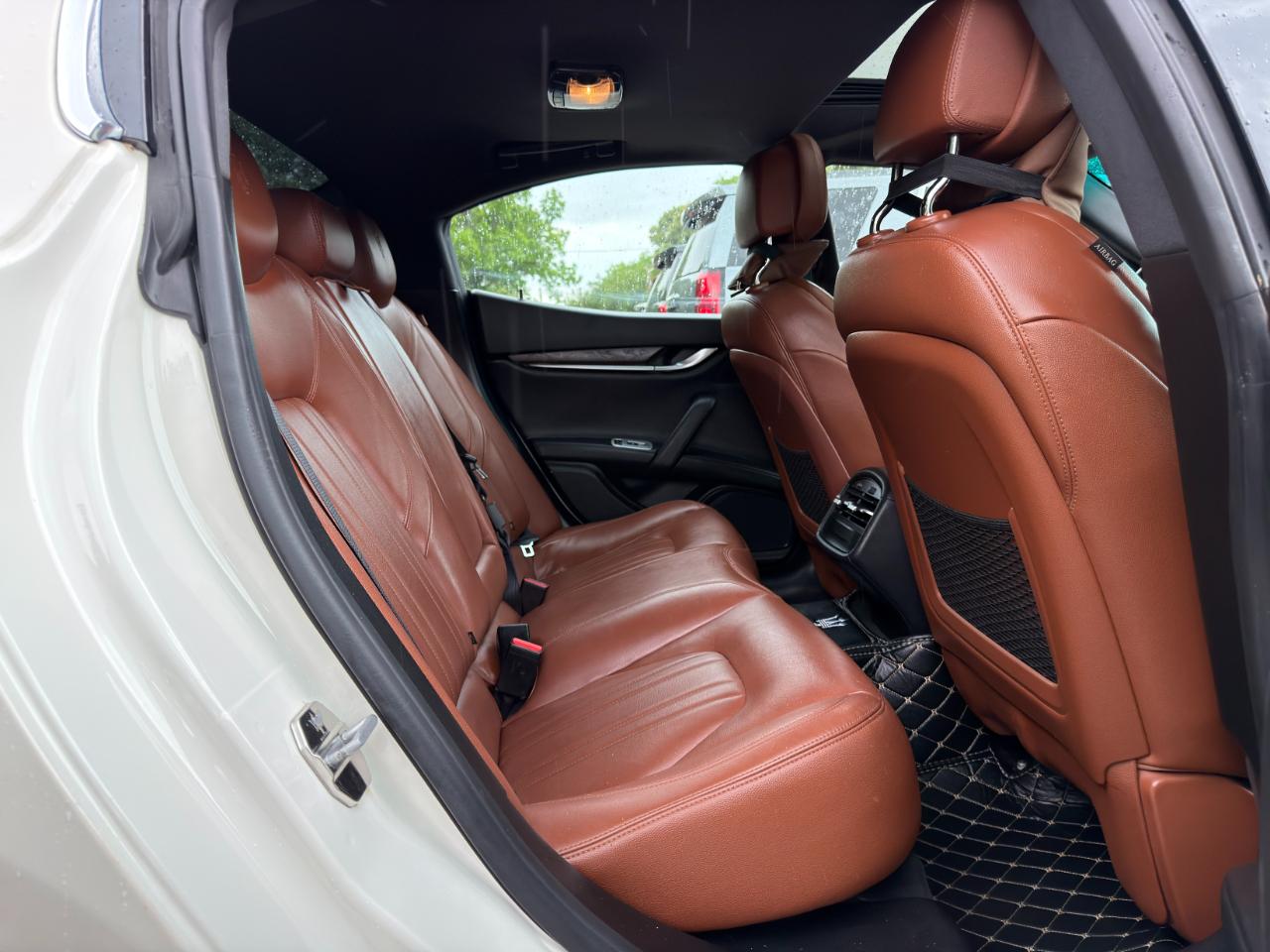 Maserati Ghibli 4dr Sdn 2016
