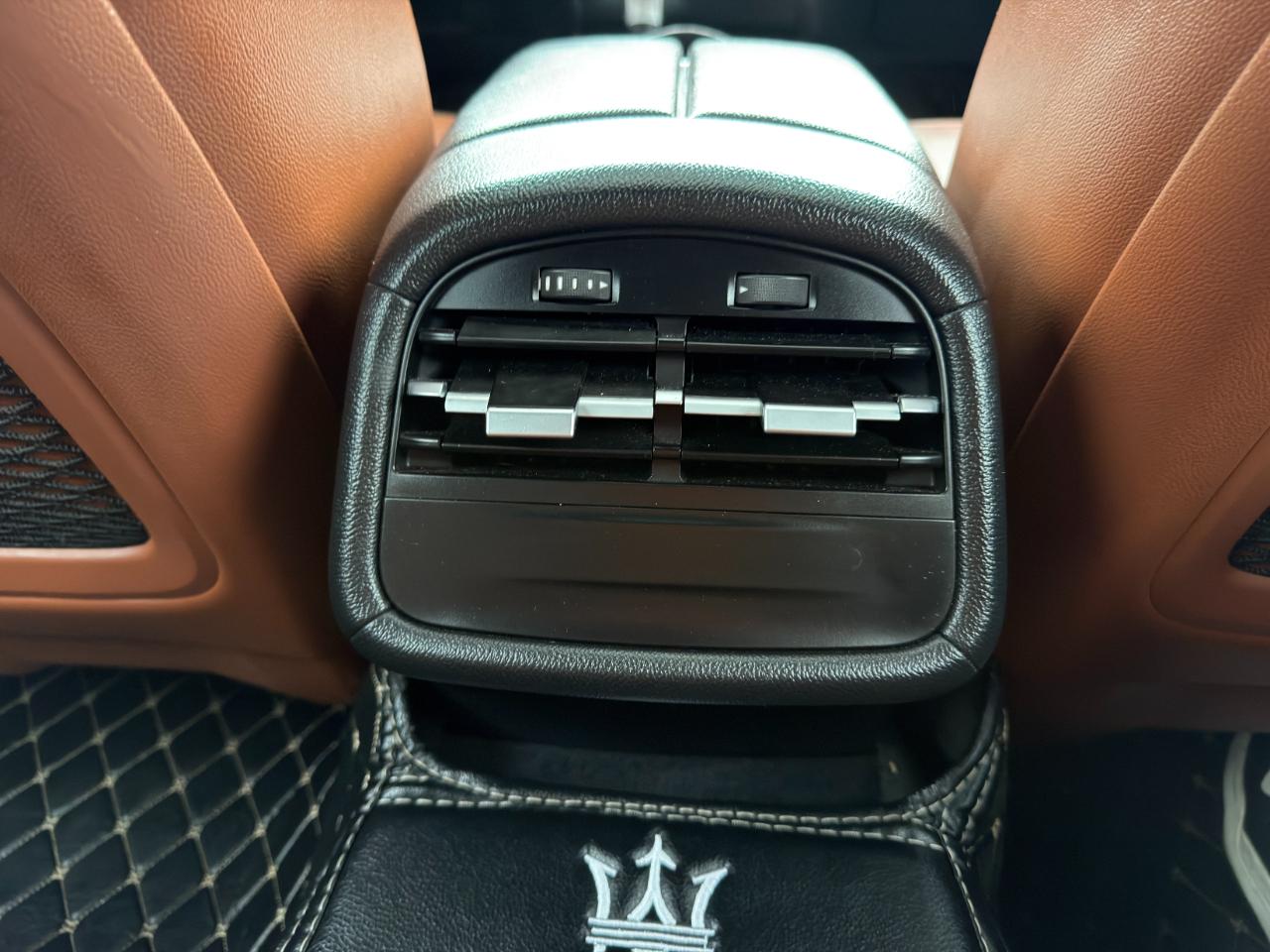 Maserati Ghibli 4dr Sdn 2016