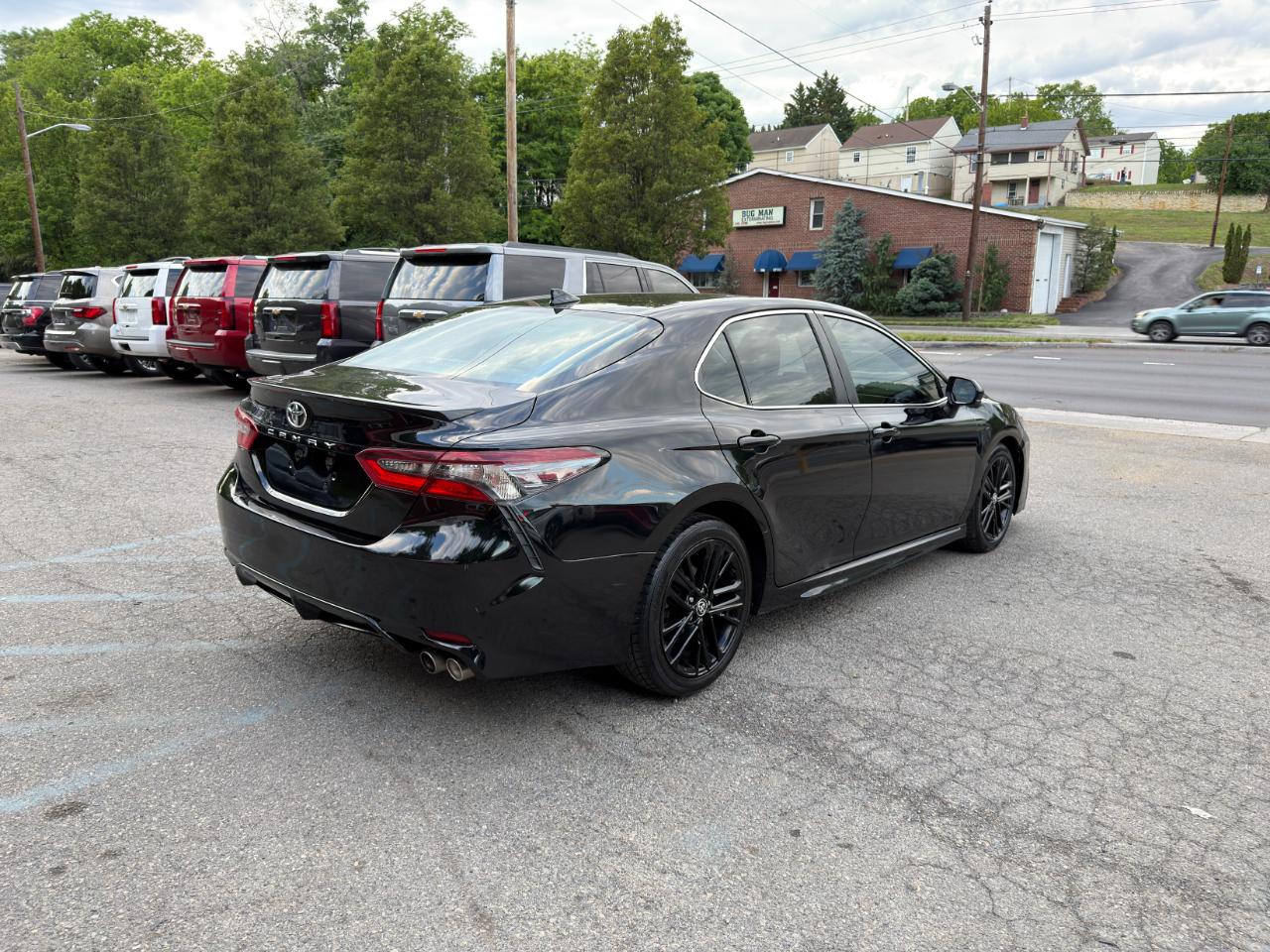 Toyota Camry SE Auto (Natl) 2021