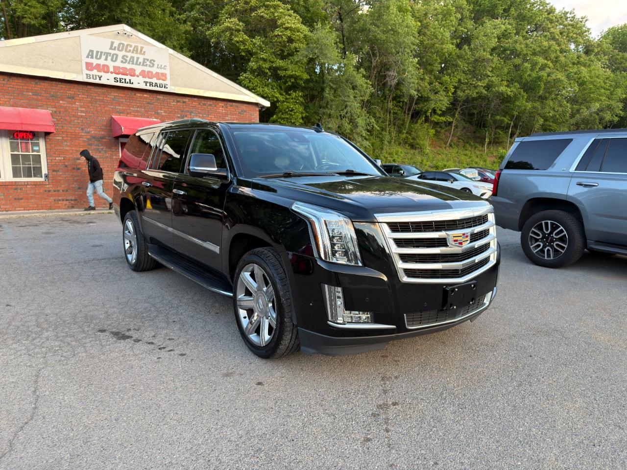 Cadillac Escalade ESV 4WD 4dr Premium Luxury 2020