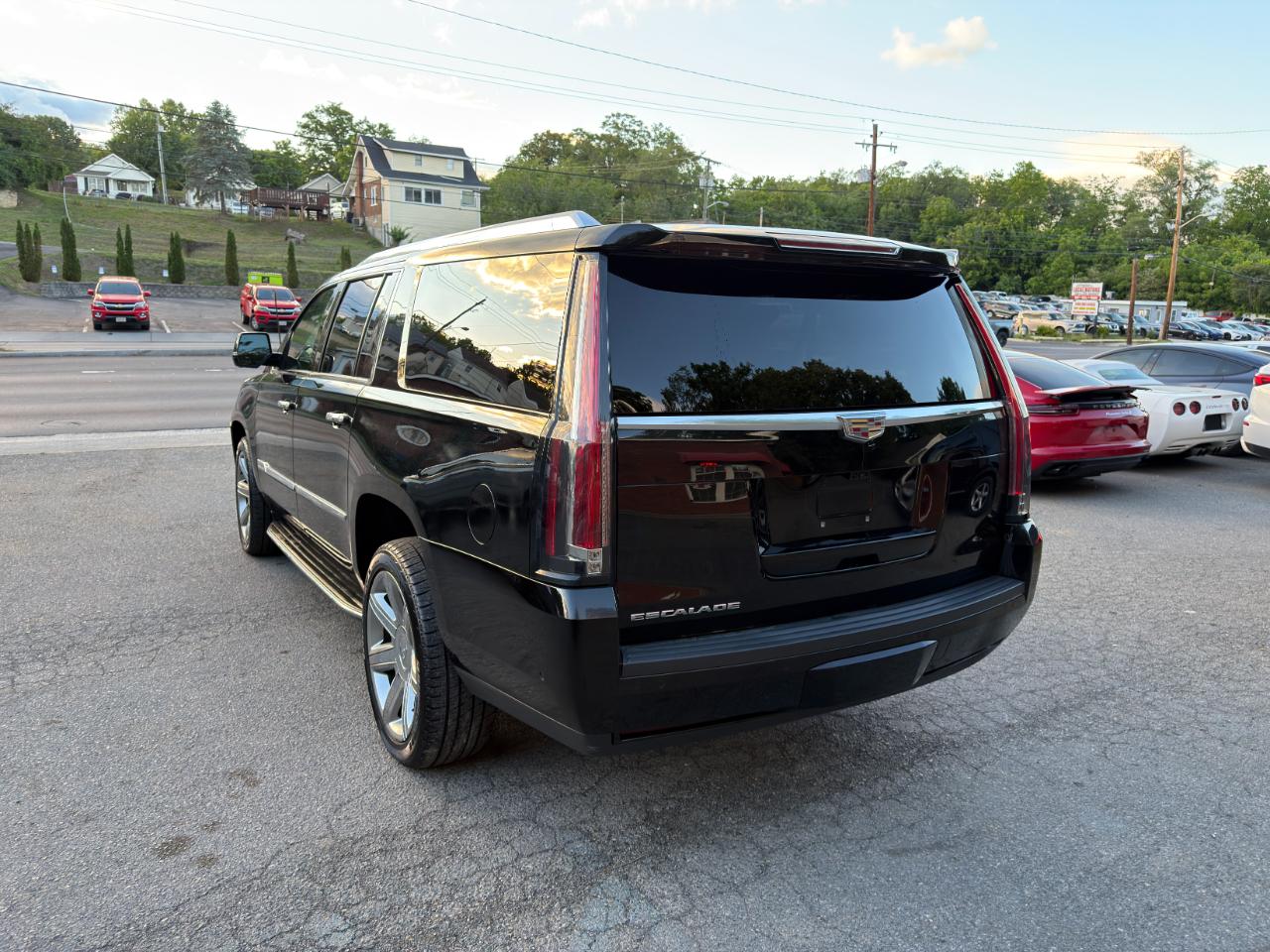 Cadillac Escalade ESV 4WD 4dr Premium Luxury 2020