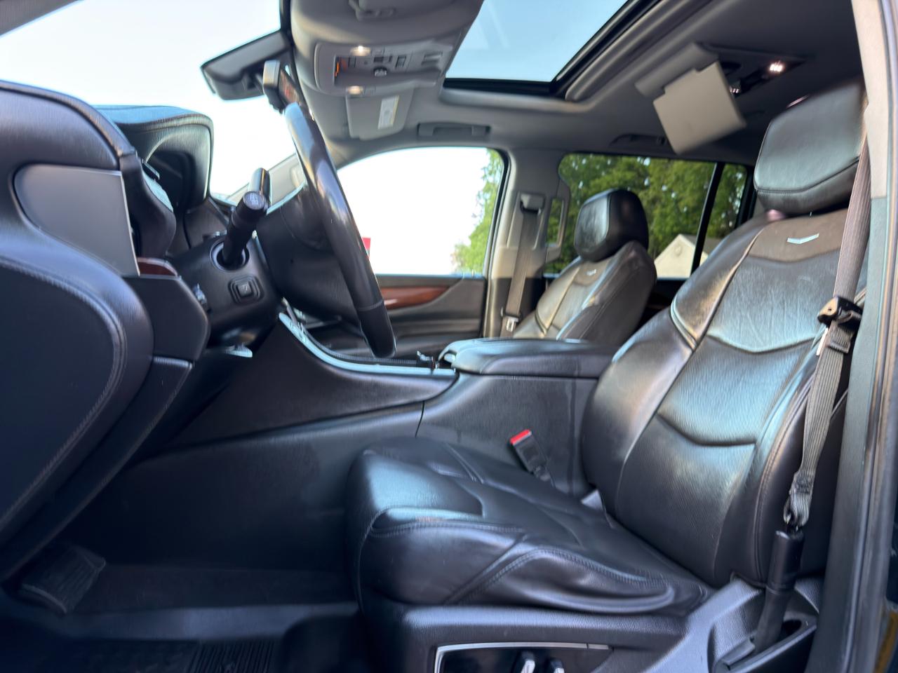 Cadillac Escalade ESV 4WD 4dr Premium Luxury 2020
