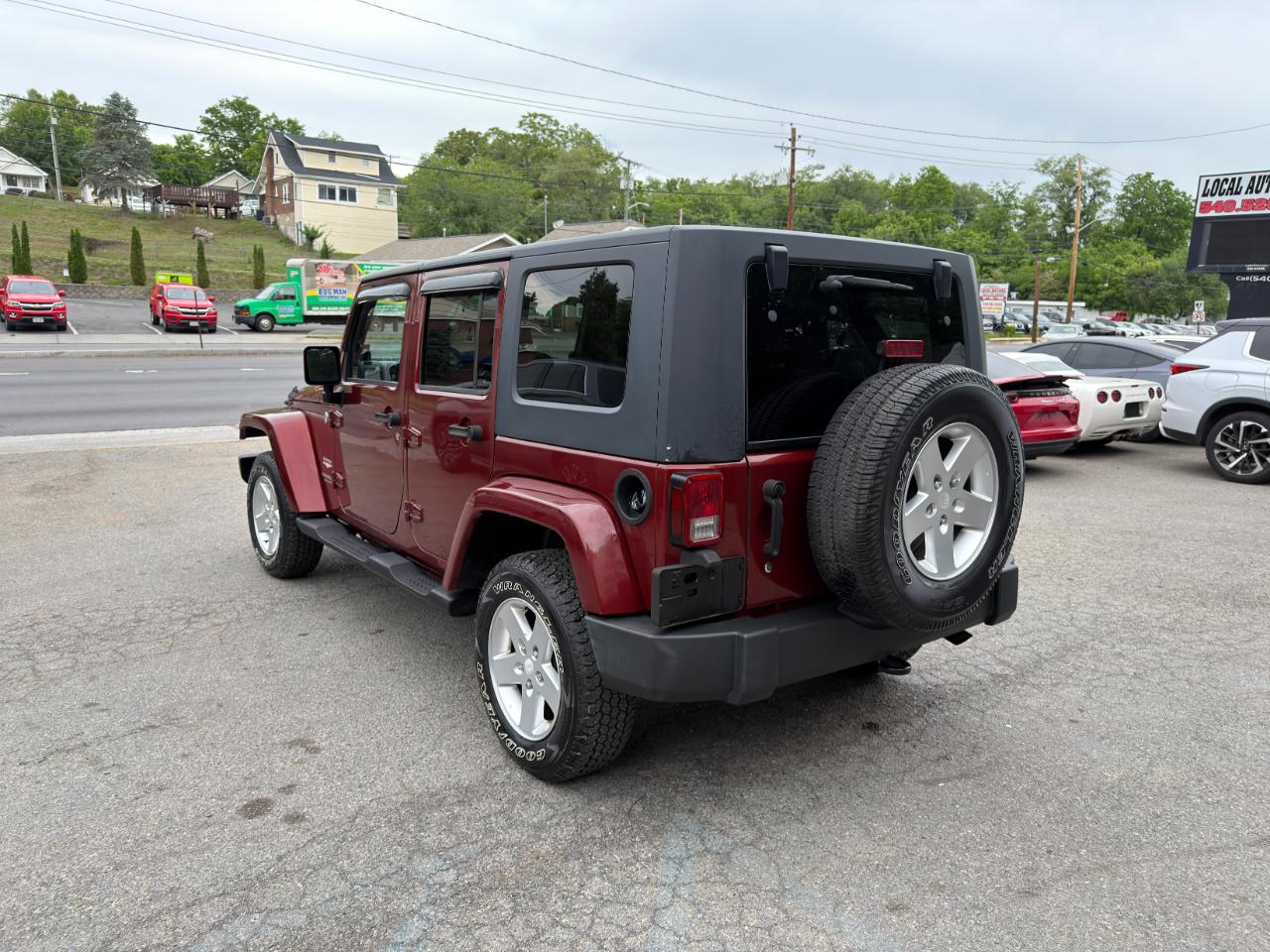 Jeep Wrangler 4WD 4dr Unlimited Sahara 2007