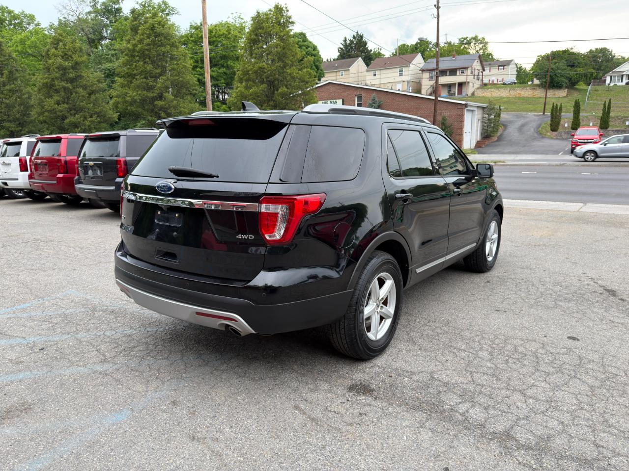 Ford Explorer XLT 4WD 2017