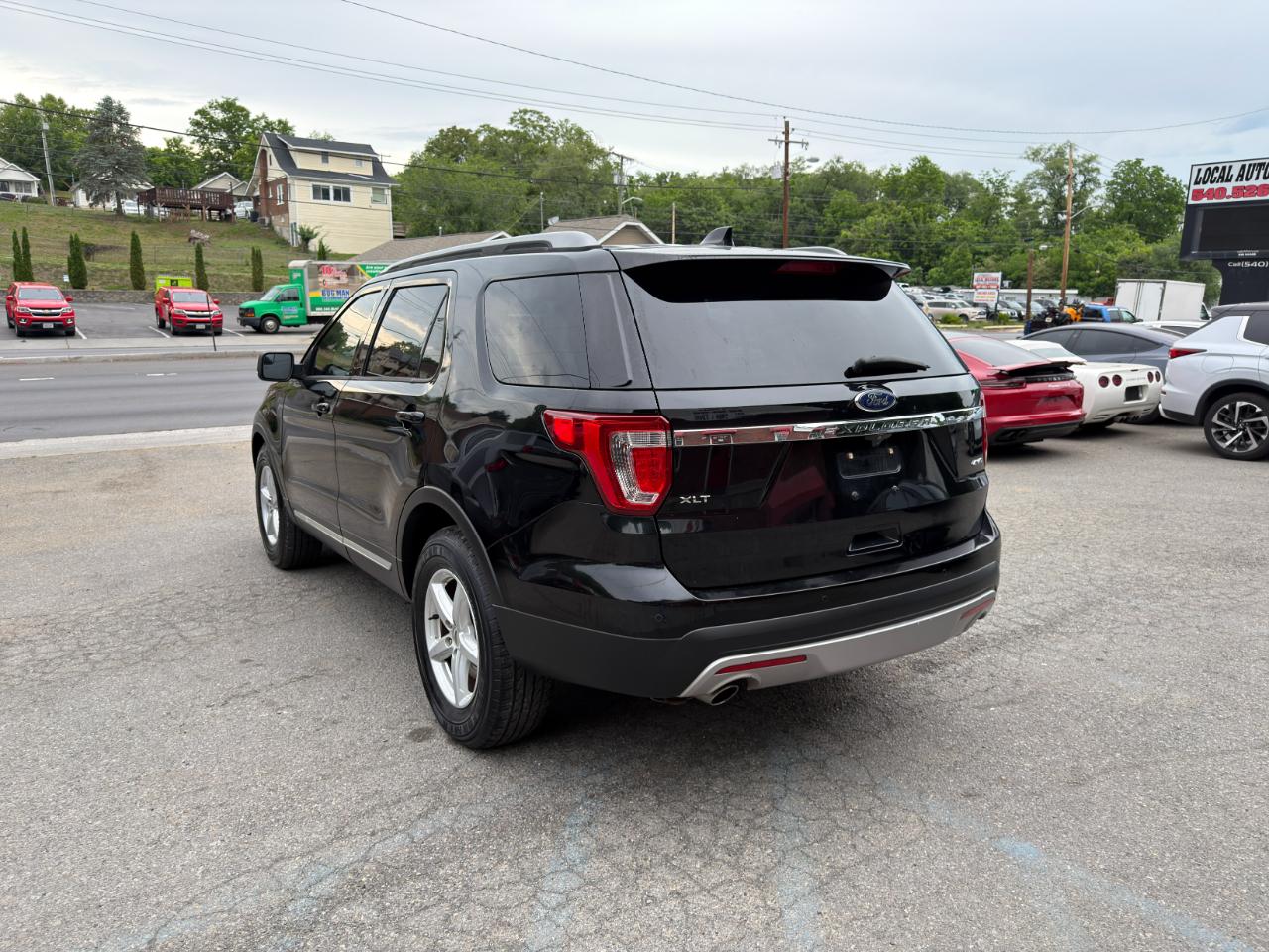 Ford Explorer XLT 4WD 2017