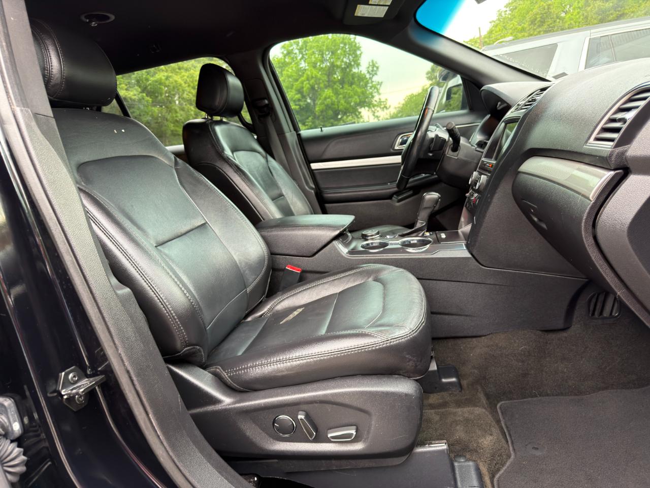 Ford Explorer XLT 4WD 2017