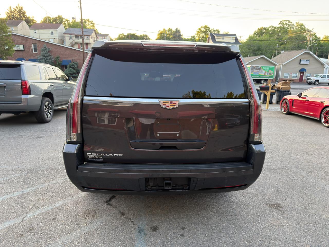 Cadillac Escalade ESV 4WD 4dr Luxury Collection 2016