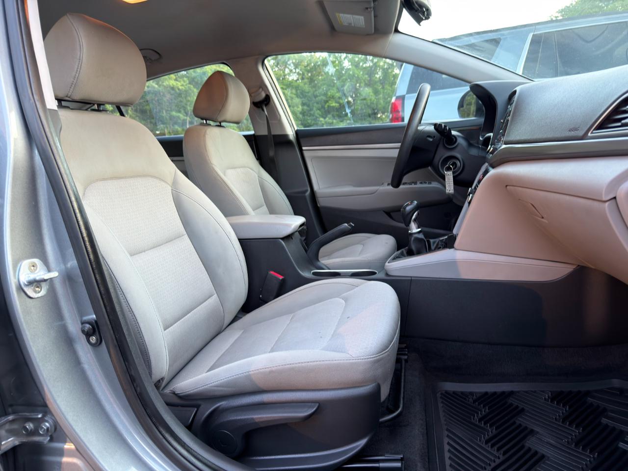 Hyundai Elantra SE 2.0L Manual (Ulsan) 2017