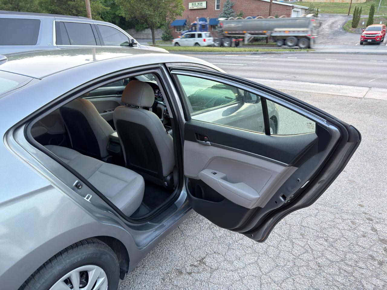 Hyundai Elantra SE 2.0L Manual (Ulsan) 2017