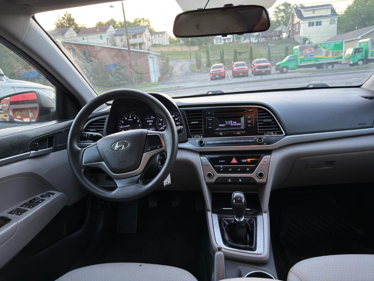 Hyundai Elantra SE 2.0L Manual (Ulsan) 2017