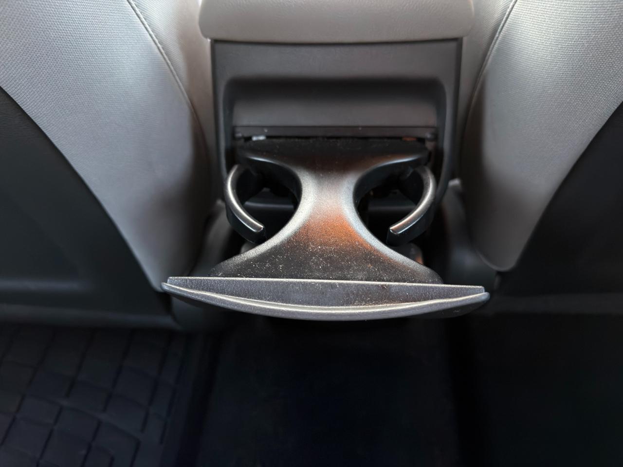 Hyundai Elantra SE 2.0L Manual (Ulsan) 2017