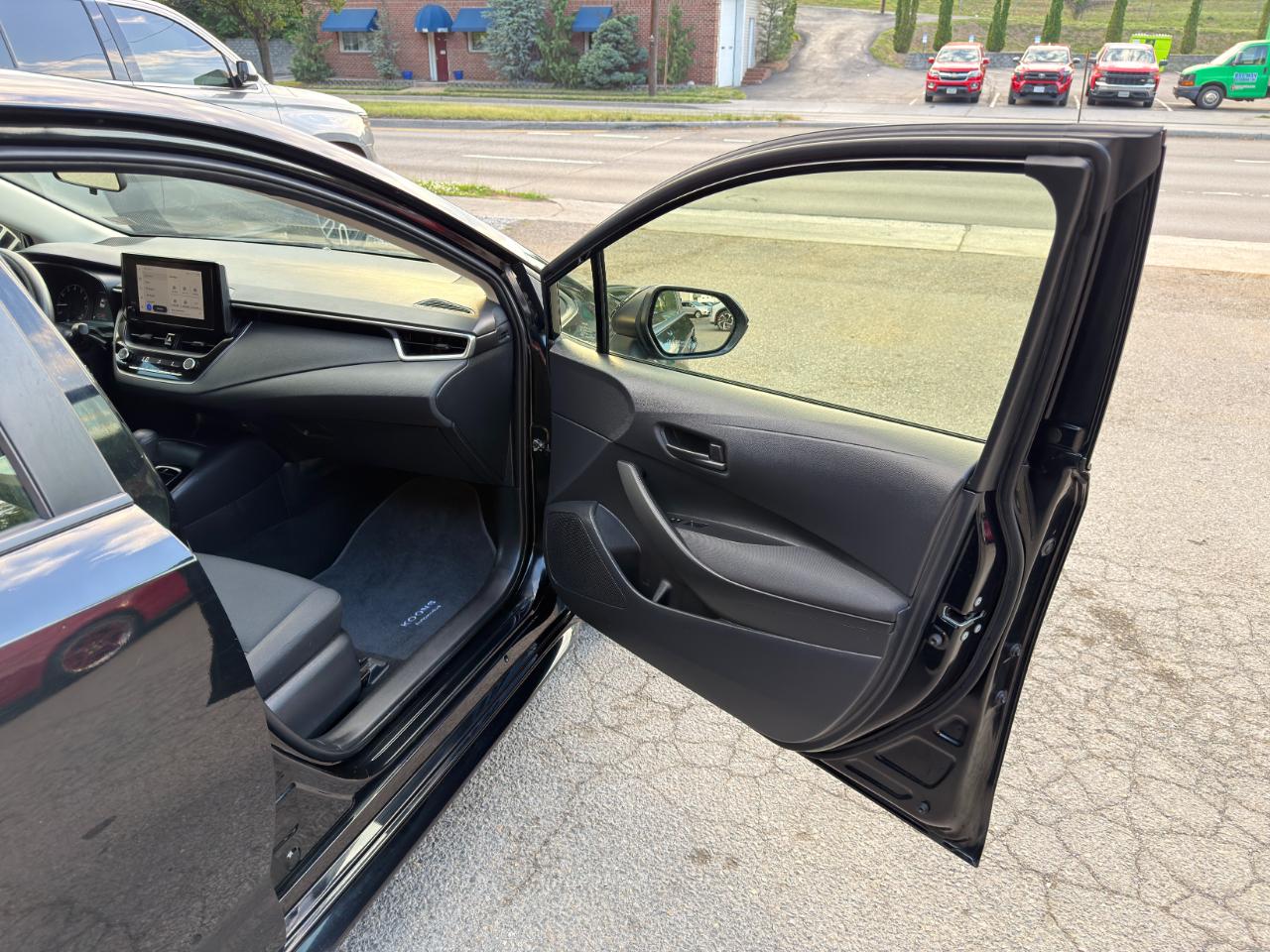 Toyota Corolla LE CVT (Natl) 2023