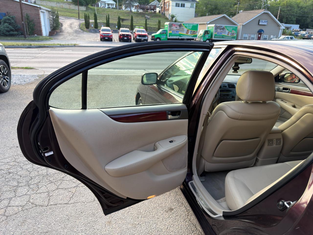 Lexus ES 330 4dr Sdn 2004