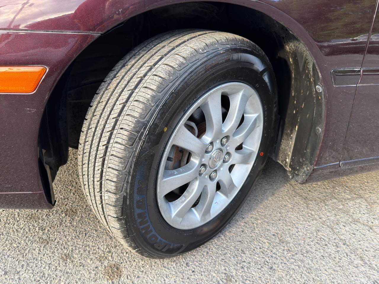 Lexus ES 330 4dr Sdn 2004