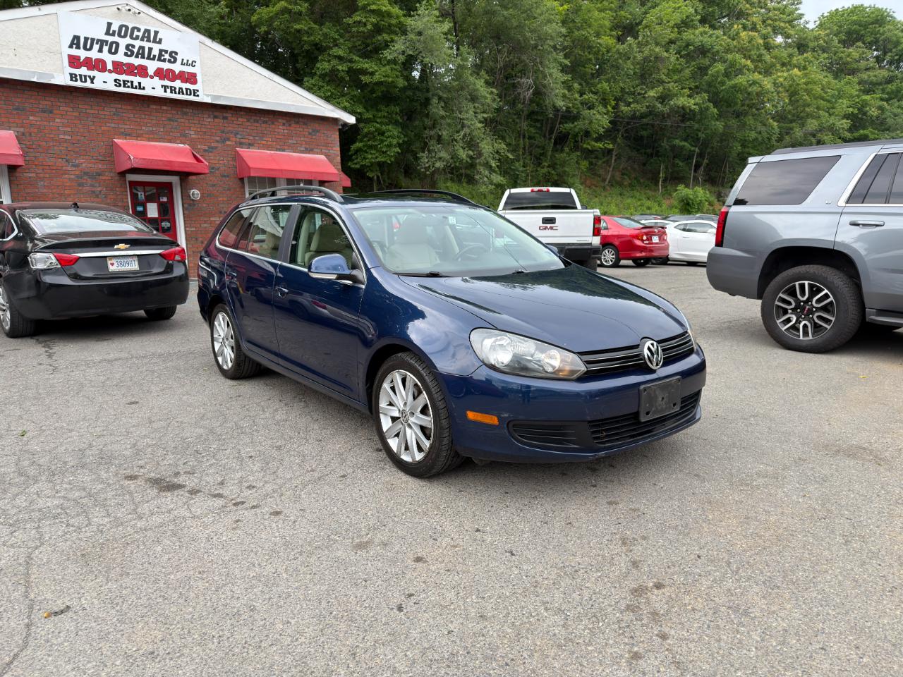 Volkswagen Jetta SportWagen 4dr Auto SE w/Sunroof PZEV 2013