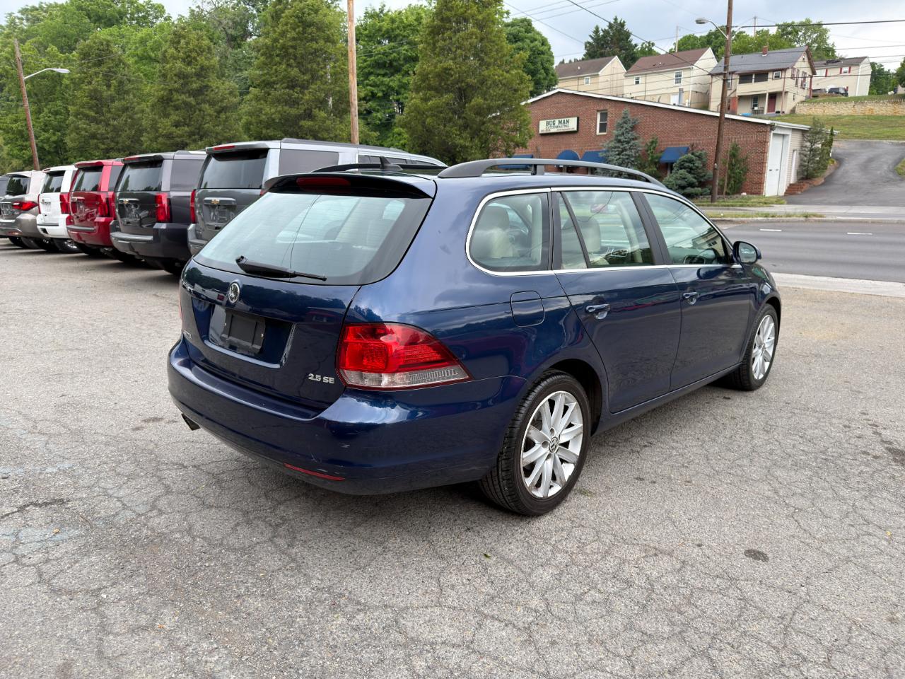 Volkswagen Jetta SportWagen 4dr Auto SE w/Sunroof PZEV 2013