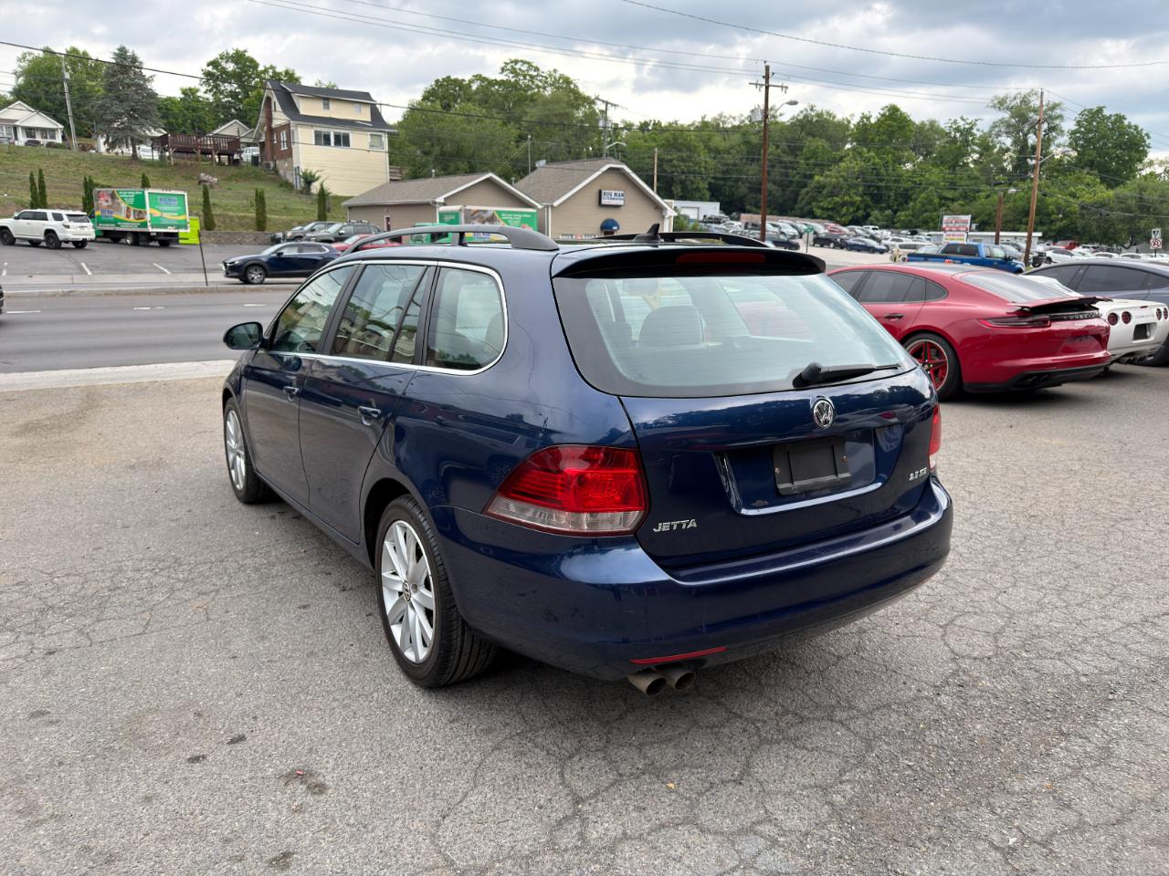 Volkswagen Jetta SportWagen 4dr Auto SE w/Sunroof PZEV 2013