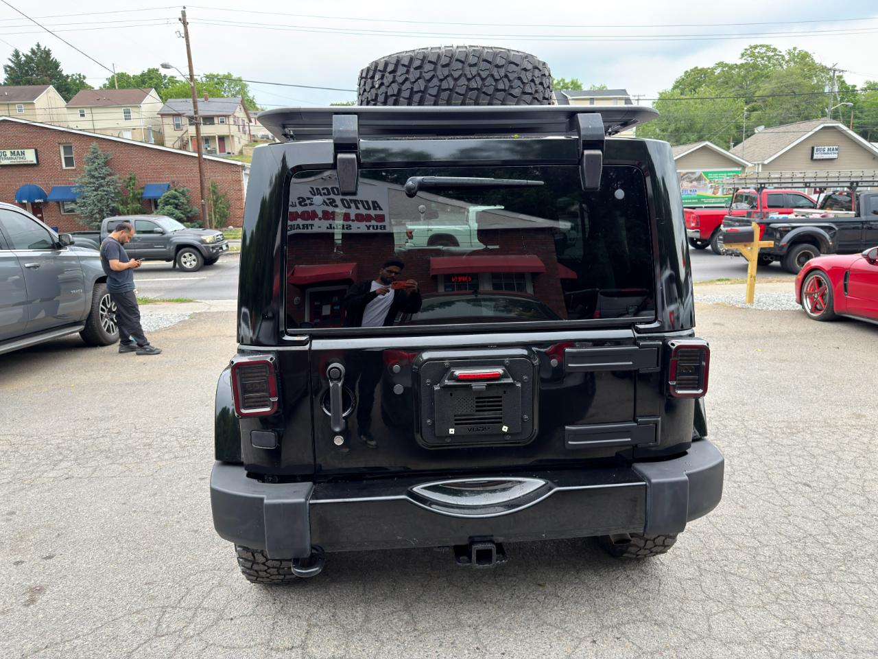 Jeep Wrangler Unlimited 4WD 4dr Sahara 2014
