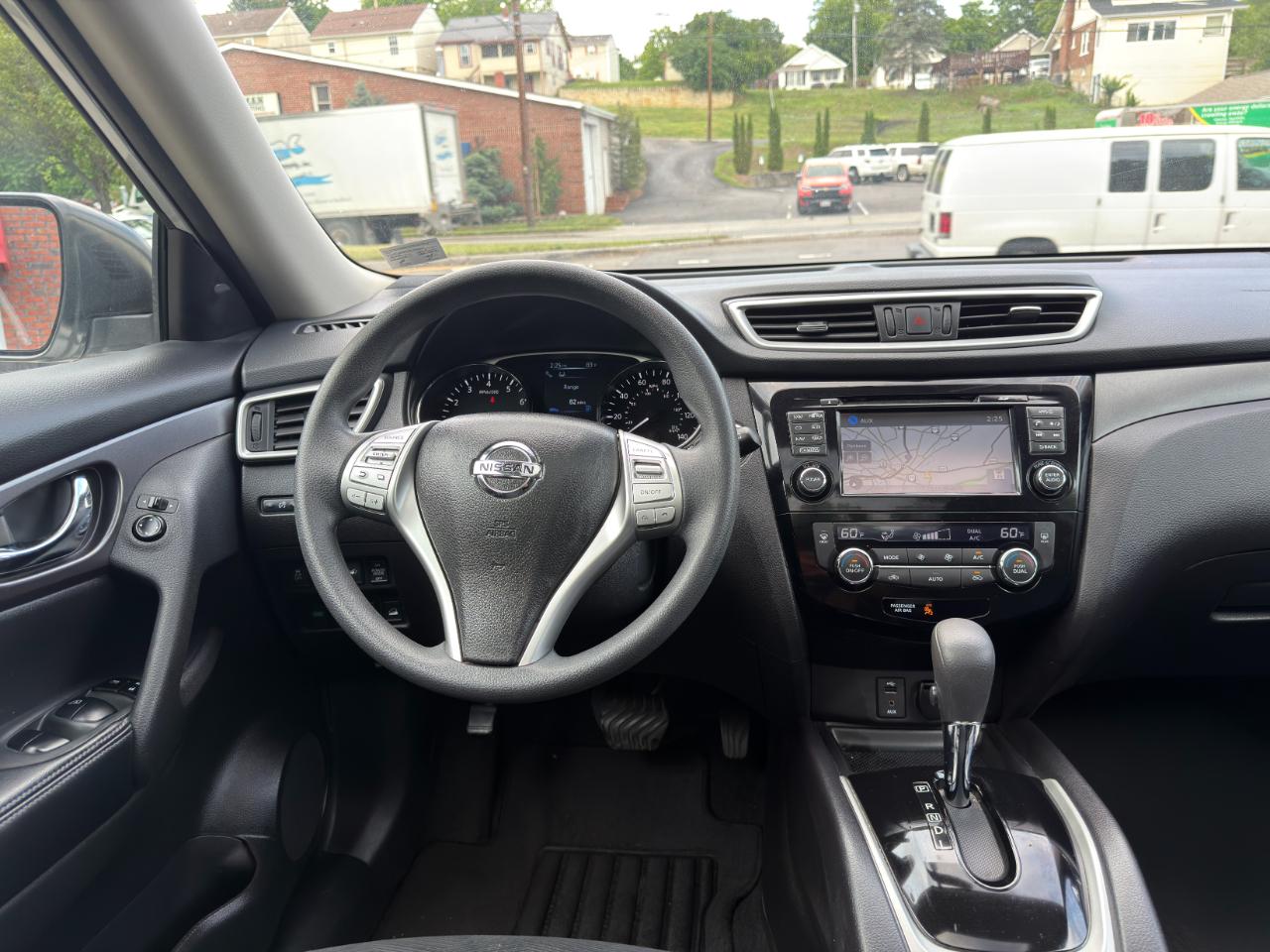 Nissan Rogue AWD 4dr SV 2015