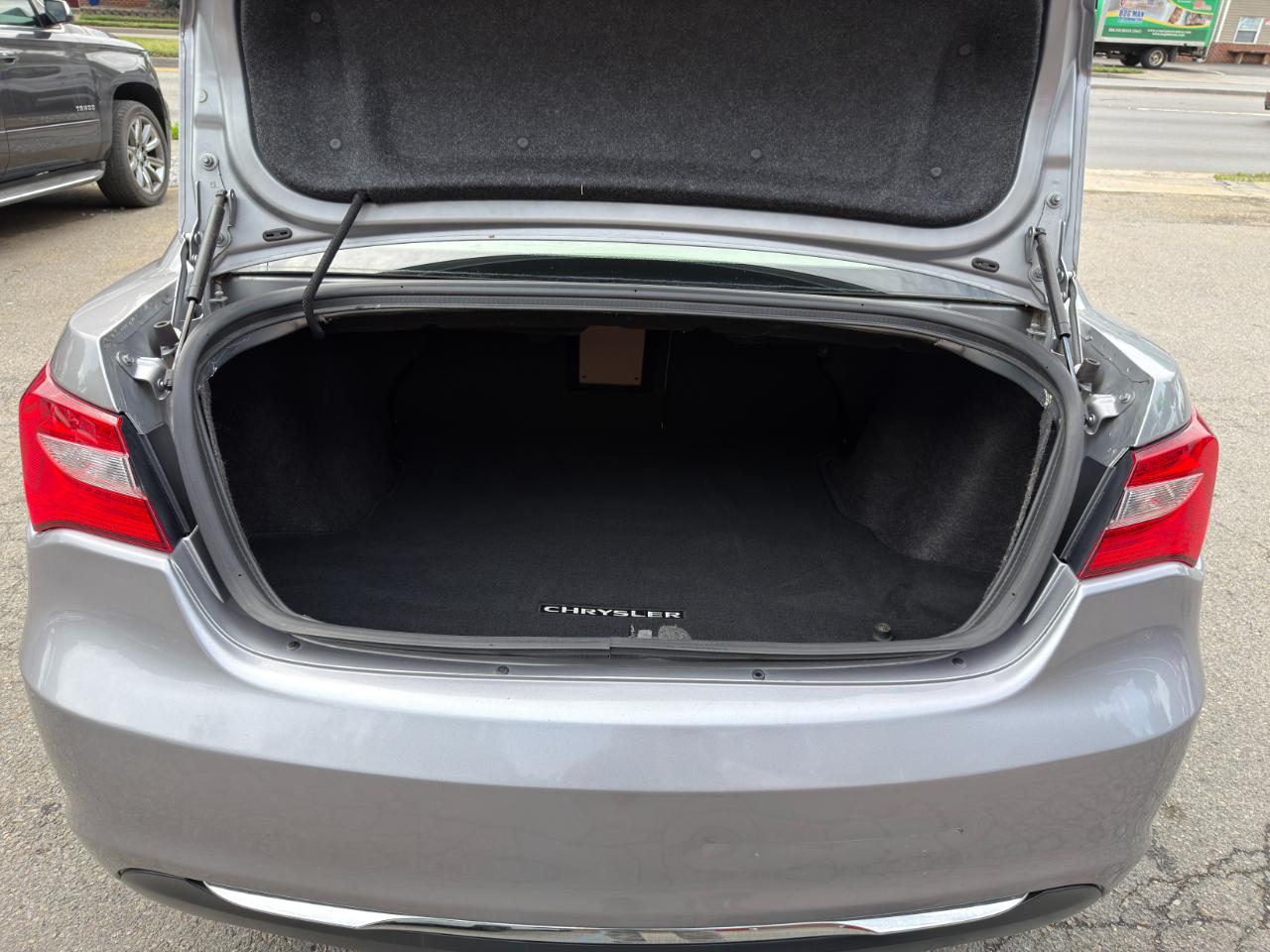 Chrysler 200 4dr Sdn Limited 2014