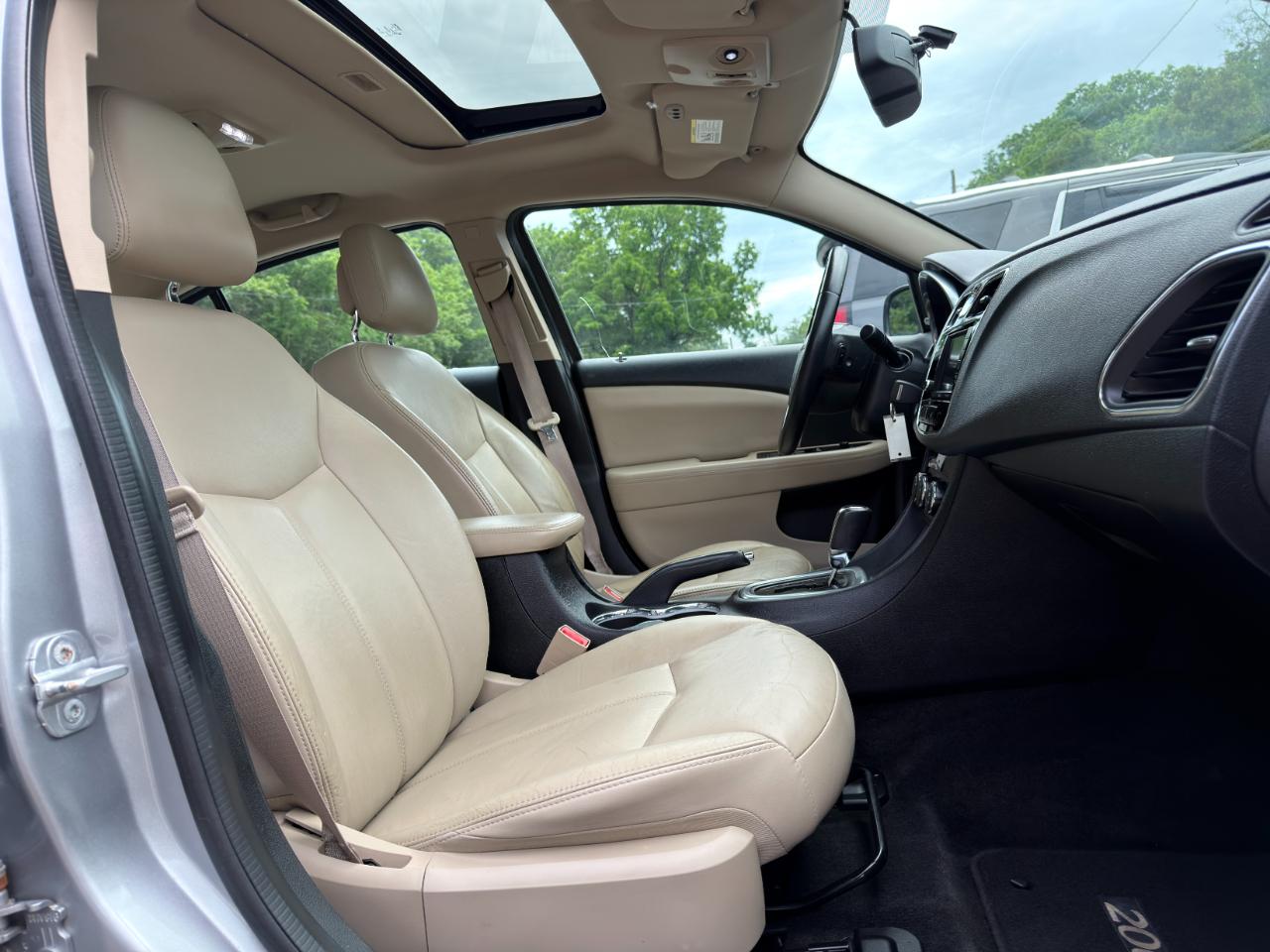 Chrysler 200 4dr Sdn Limited 2014