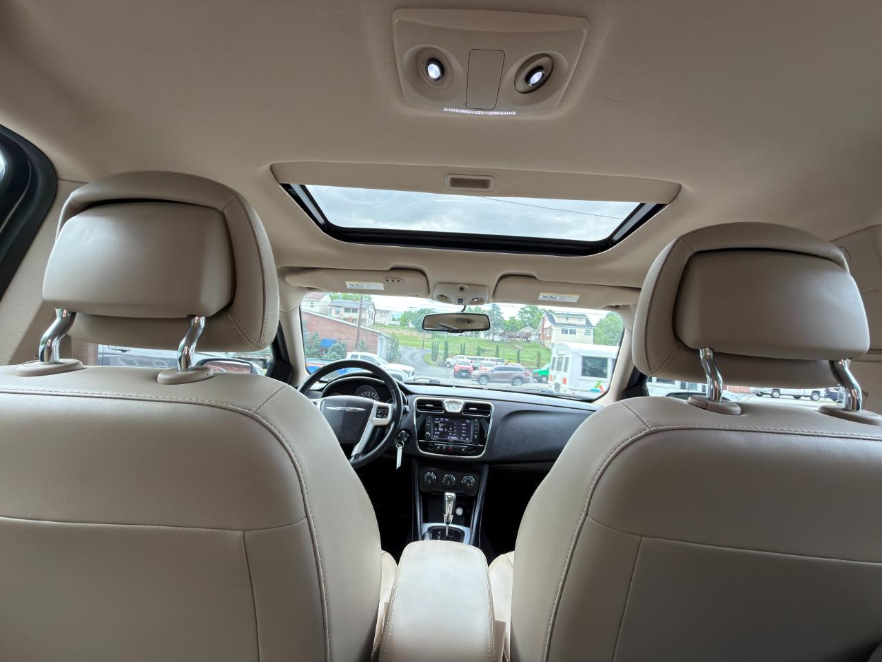Chrysler 200 4dr Sdn Limited 2014
