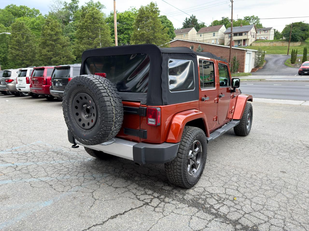 Jeep Wrangler Unlimited 4WD 4dr Sahara 2014