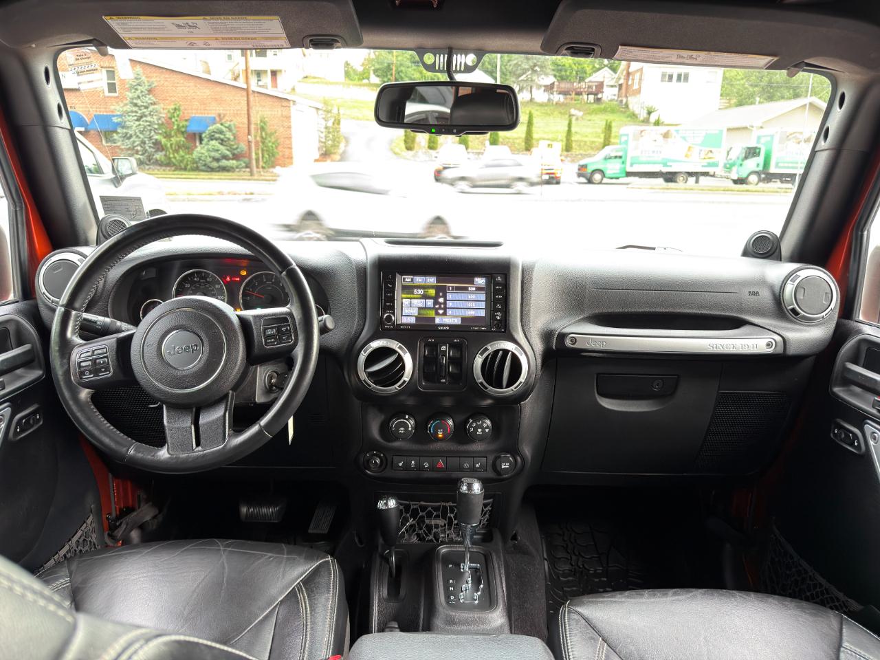 Jeep Wrangler Unlimited 4WD 4dr Sahara 2014