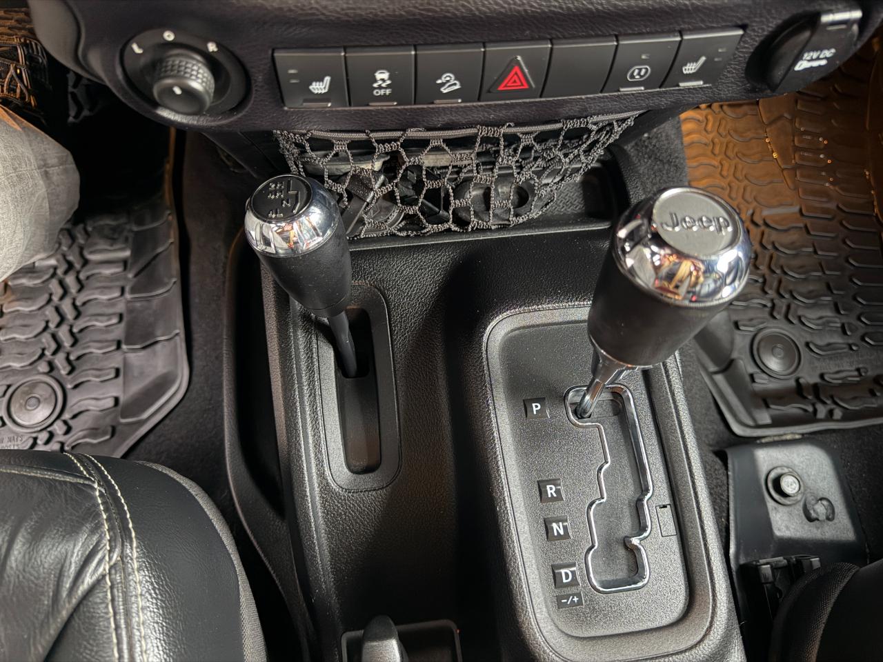 Jeep Wrangler Unlimited 4WD 4dr Sahara 2014