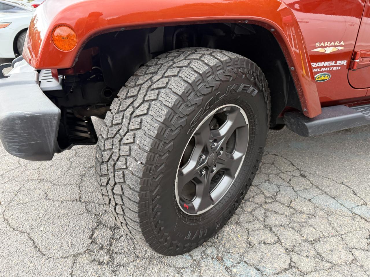Jeep Wrangler Unlimited 4WD 4dr Sahara 2014