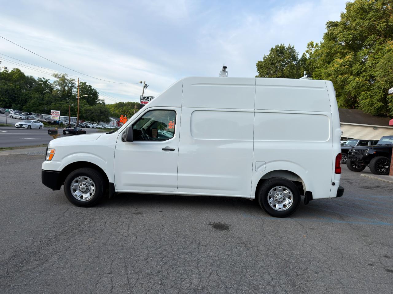 Nissan NV Cargo NV2500 HD High Roof V6 SV 2018