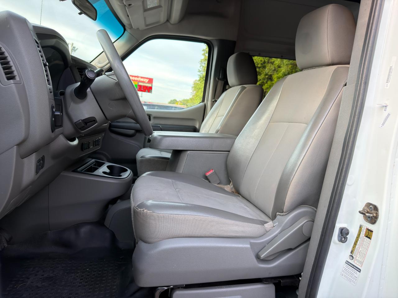Nissan NV Cargo NV2500 HD High Roof V6 SV 2018